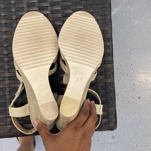 Frye wedge sandals, women’s size 10 - Picture 6 of 6